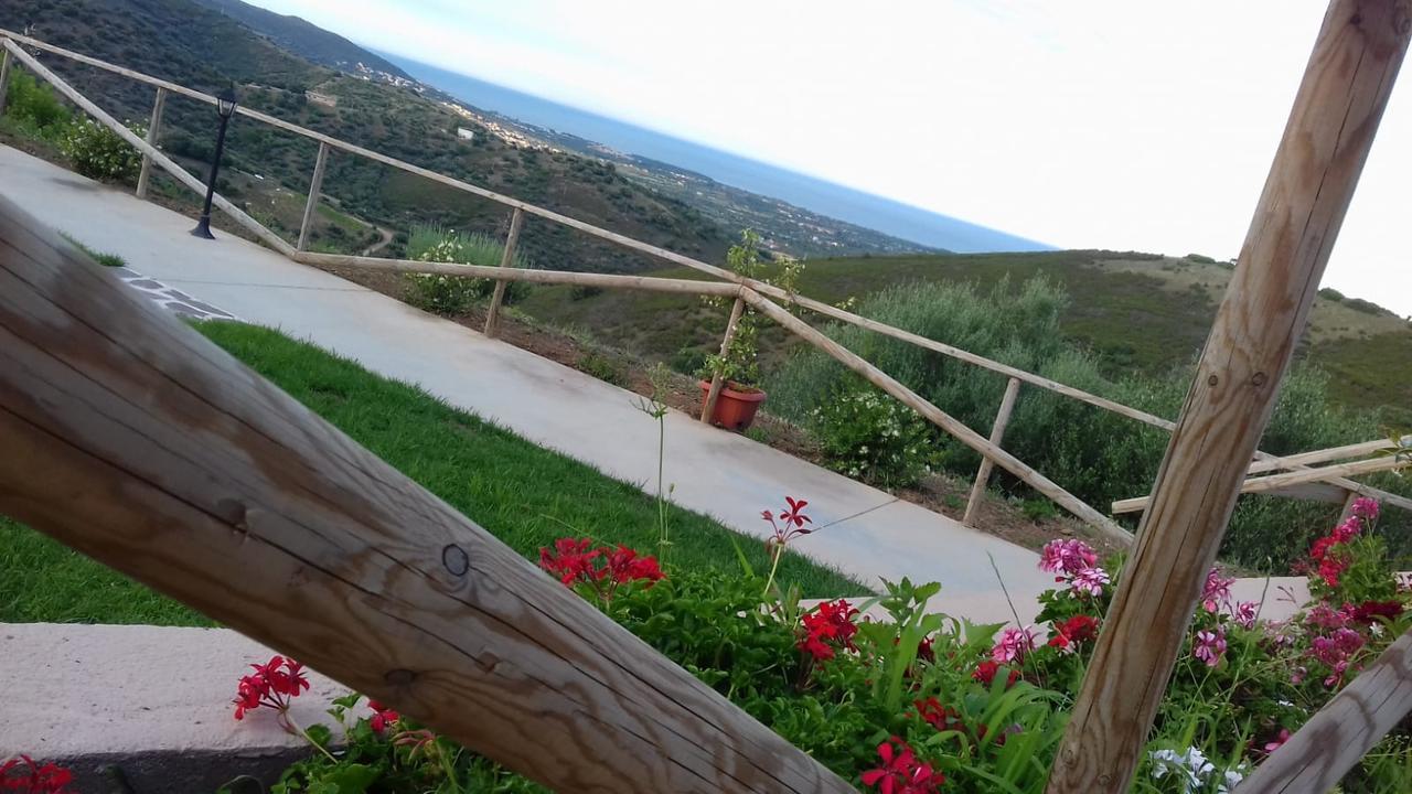 Azienda Agrituristica La Janna Di La Faj Budoni Extérieur photo